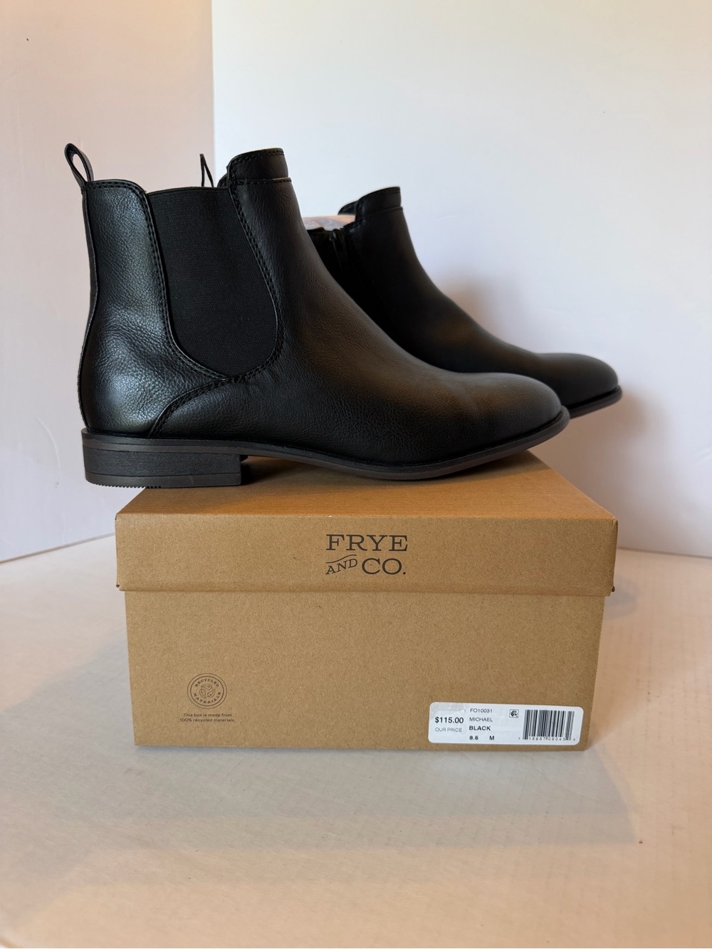 FRYE AND CO. Michael Black Boots